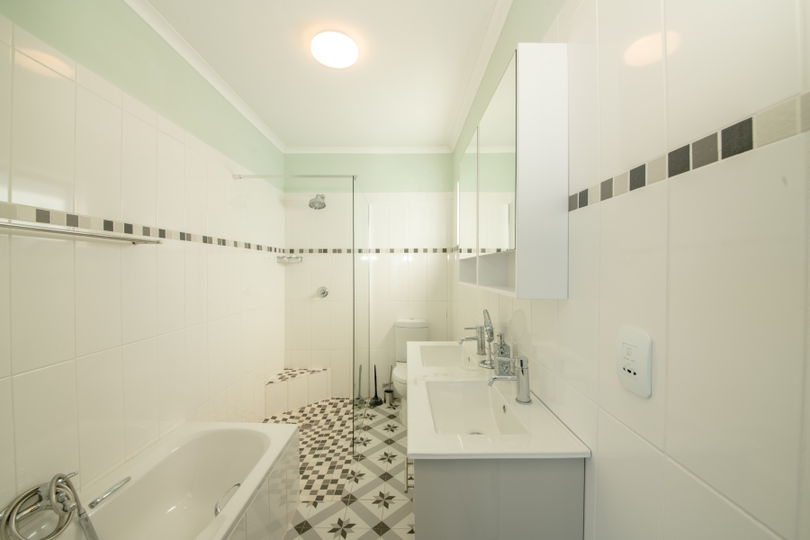 4 Bedroom Property for Sale in Sunny Seas Estate Western Cape